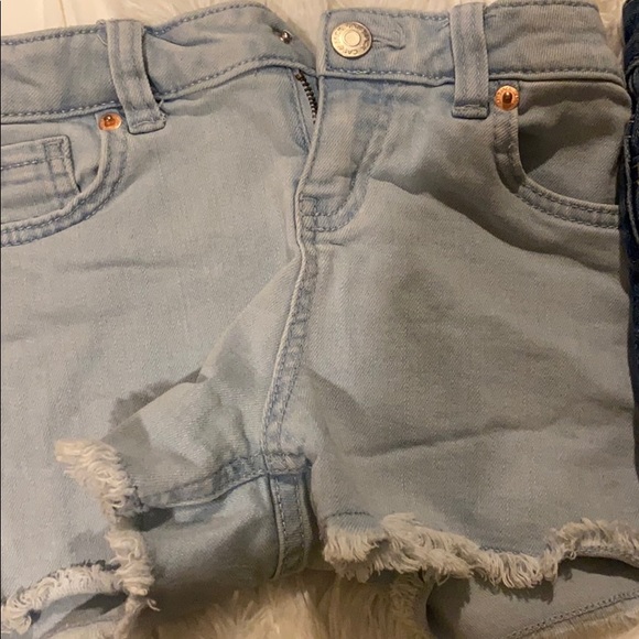 Shorts - Picture 3 of 8